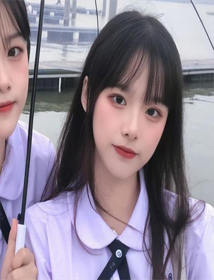 IMAX版本：《最伟大的宿敌：印巴板球情仇》导演手法解析：艺术风格与技术特点分析